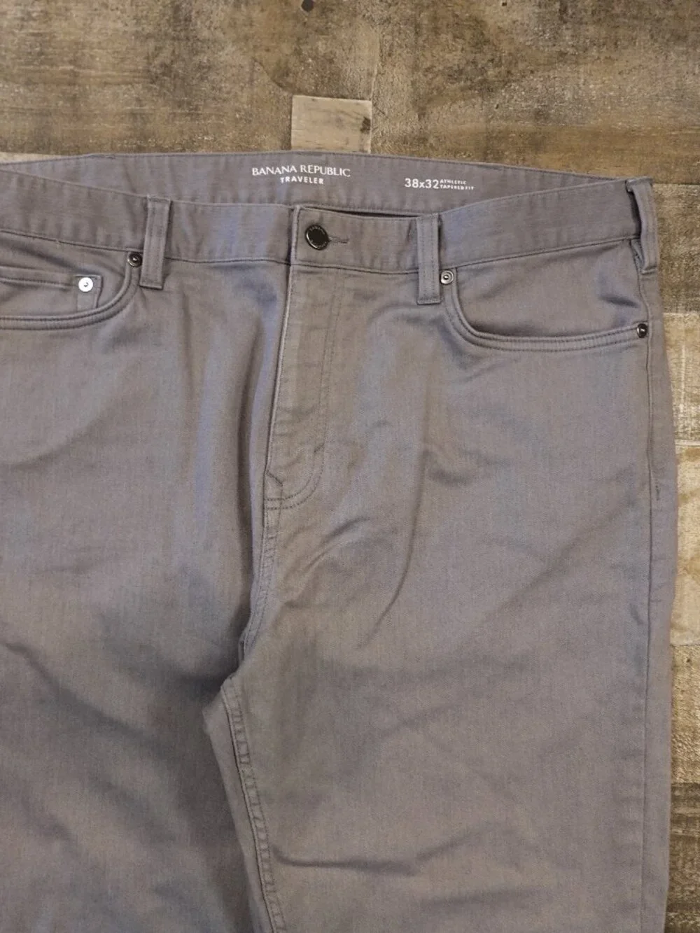 Banana Republic Traveler Athletic Tapered Jeans Men’s 38x32 Smoke‎ Gray